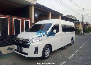 sewa hiace premio